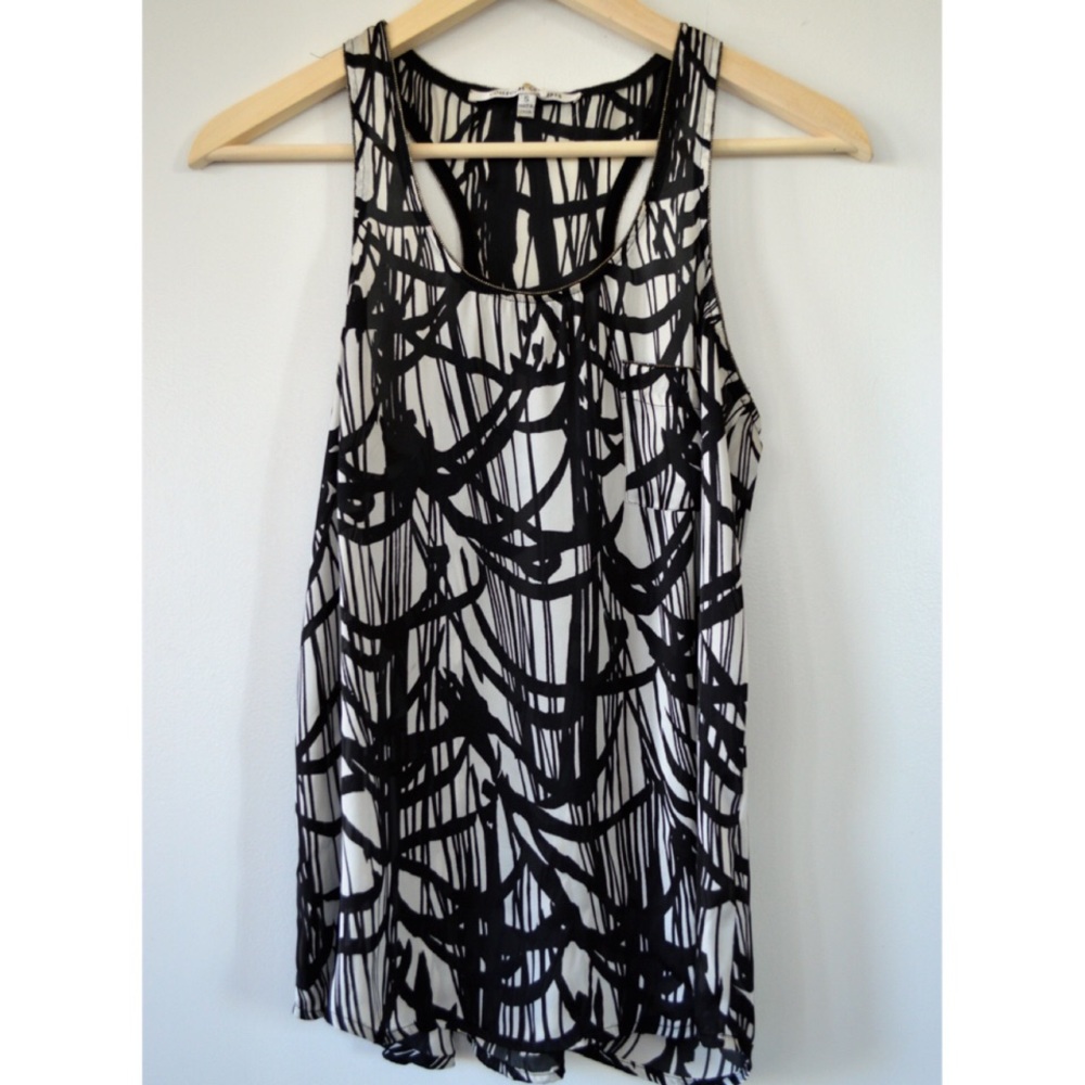 Collective Concepts Front Pocket Print Tank